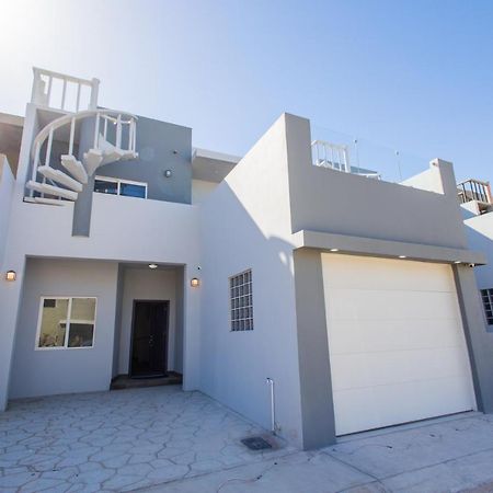 Residence 4 Rocky Point Exterior photo